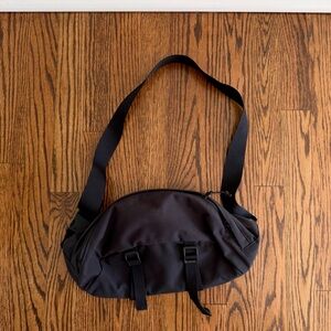 Bergshell Black Ulvo Hip Pack Large